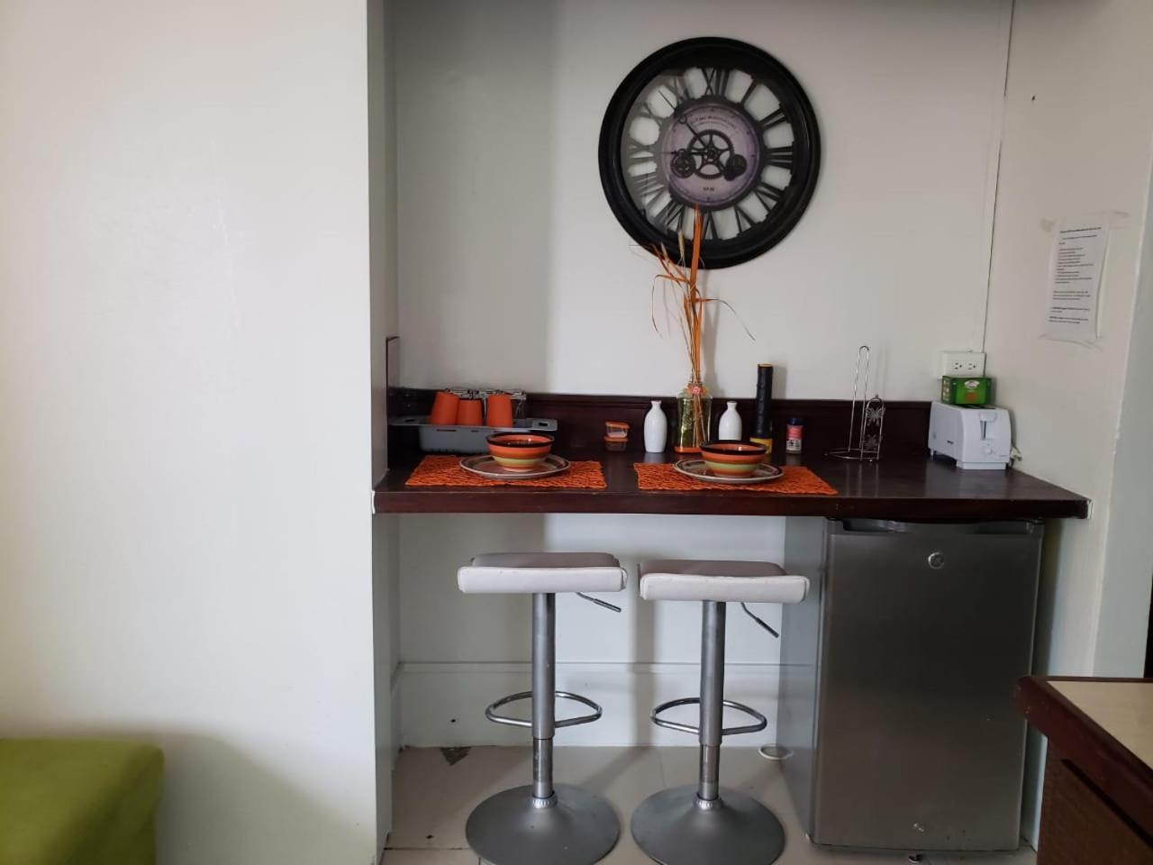 Db Tower Vacation Rental Kota Belize Bagian luar foto